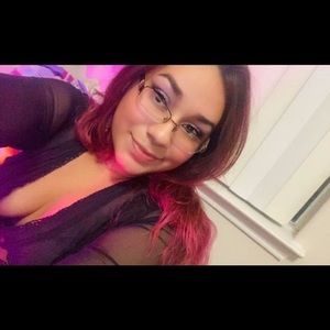 Meet your Posher, Crystal